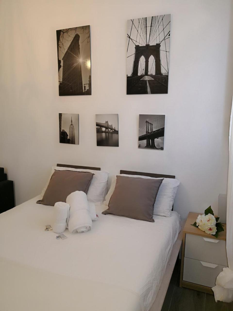 Suites By Eric Olsan Valenza Esterno foto