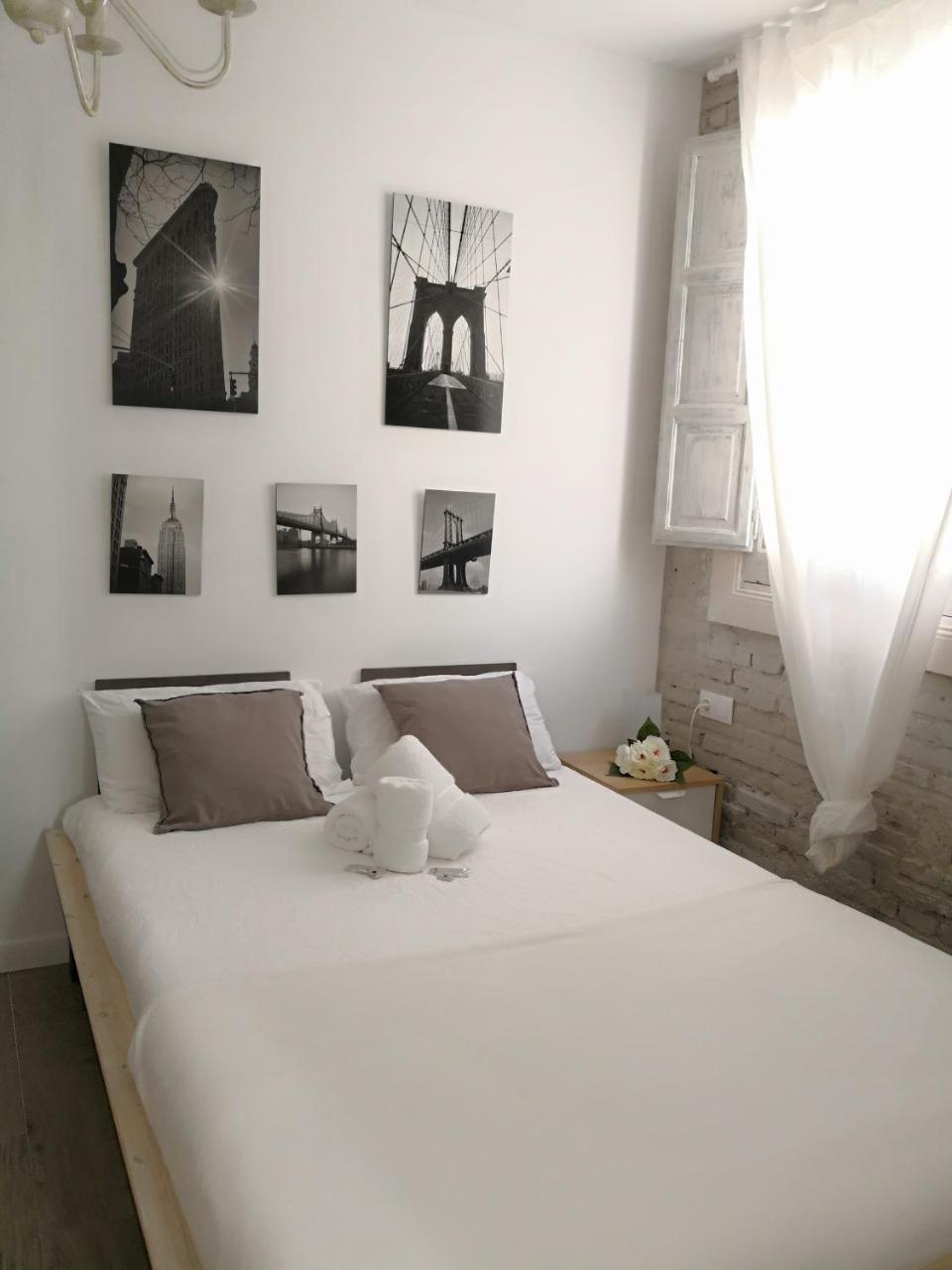 Suites By Eric Olsan Valenza Esterno foto